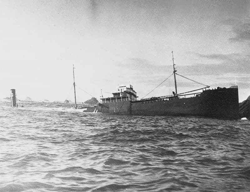 伊17がエミディオを撃沈